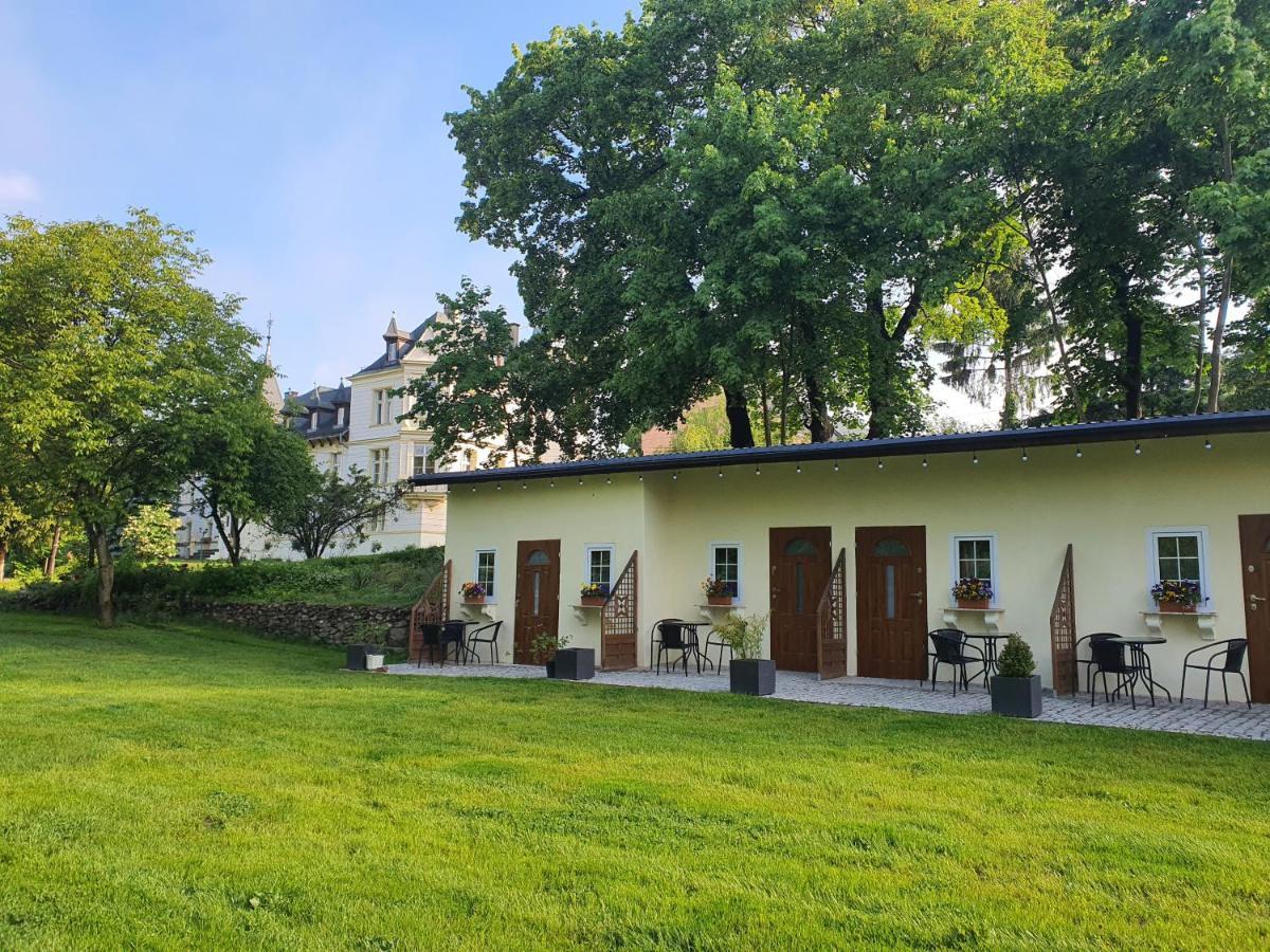 Pokoje W Parku Przy Palacu Lawica Hotel Kłodzko Exterior foto